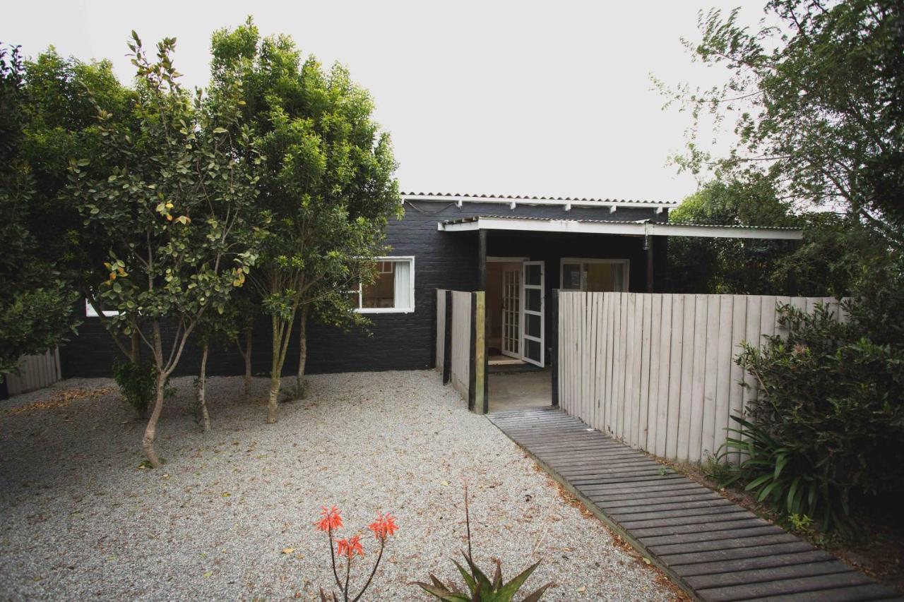Beyond Urban Cottages Stormsrivier Exterior photo